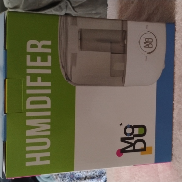 Other - MoDu Humidifier in White and Gray